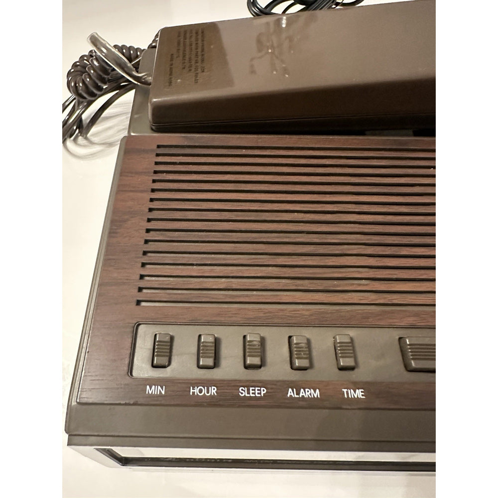 VINTAGE *NEW* 1970’s Robin AM/FM Telephone Alarm Clock PH-3500