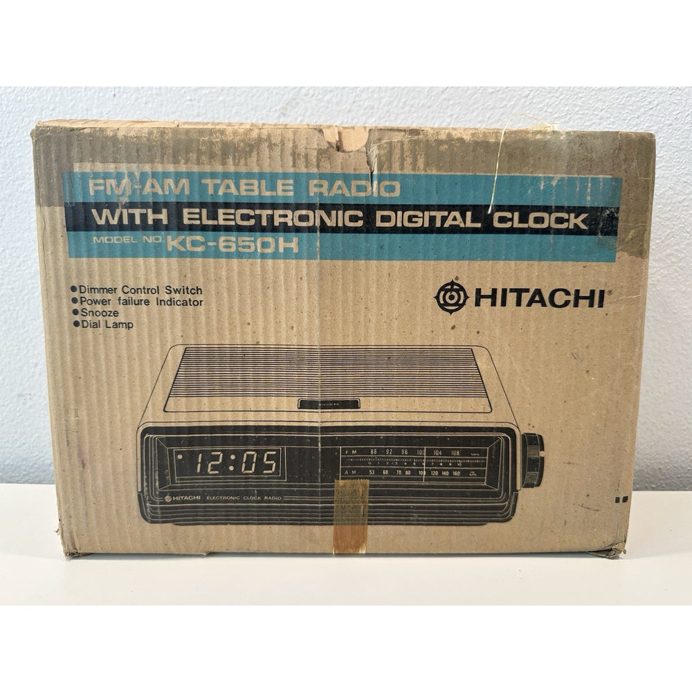 VINTAGE *NEW* 1980's Hitachi KC-650H Ivory/White Electronic Alarm Clock Radio