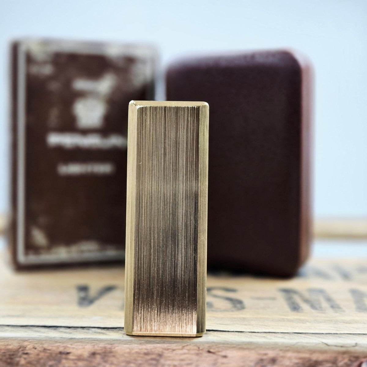 VINTAGE *NEW* 1960's Gold w Jewel Penguin Freid Butane Lighter