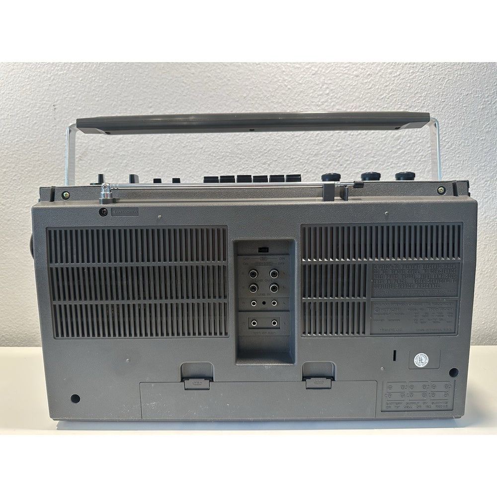 VINTAGE *NEW* 80's Hitachi TRK-7500H Boom Box Radio Cassette Recorder